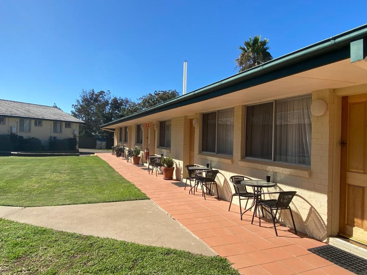 The Aston Motel Tamworth Esterno foto