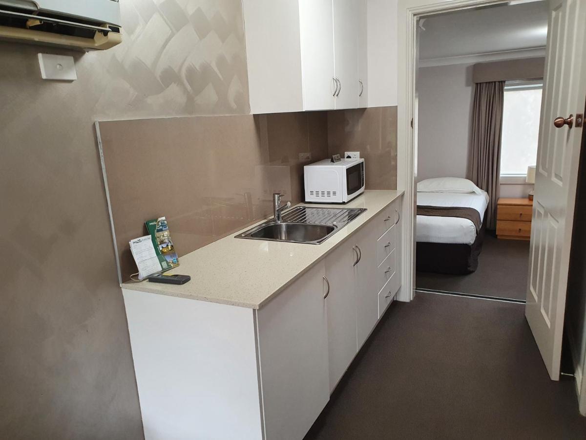 The Aston Motel Tamworth Esterno foto