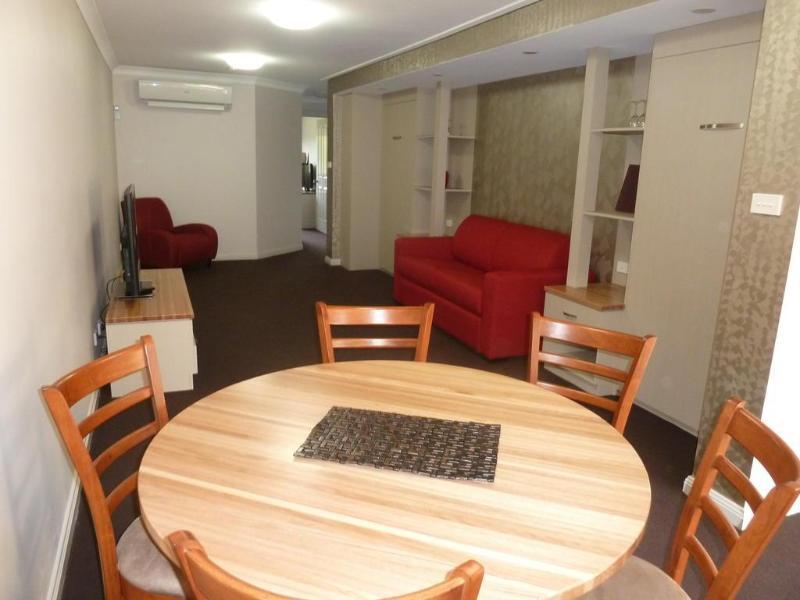 The Aston Motel Tamworth Esterno foto