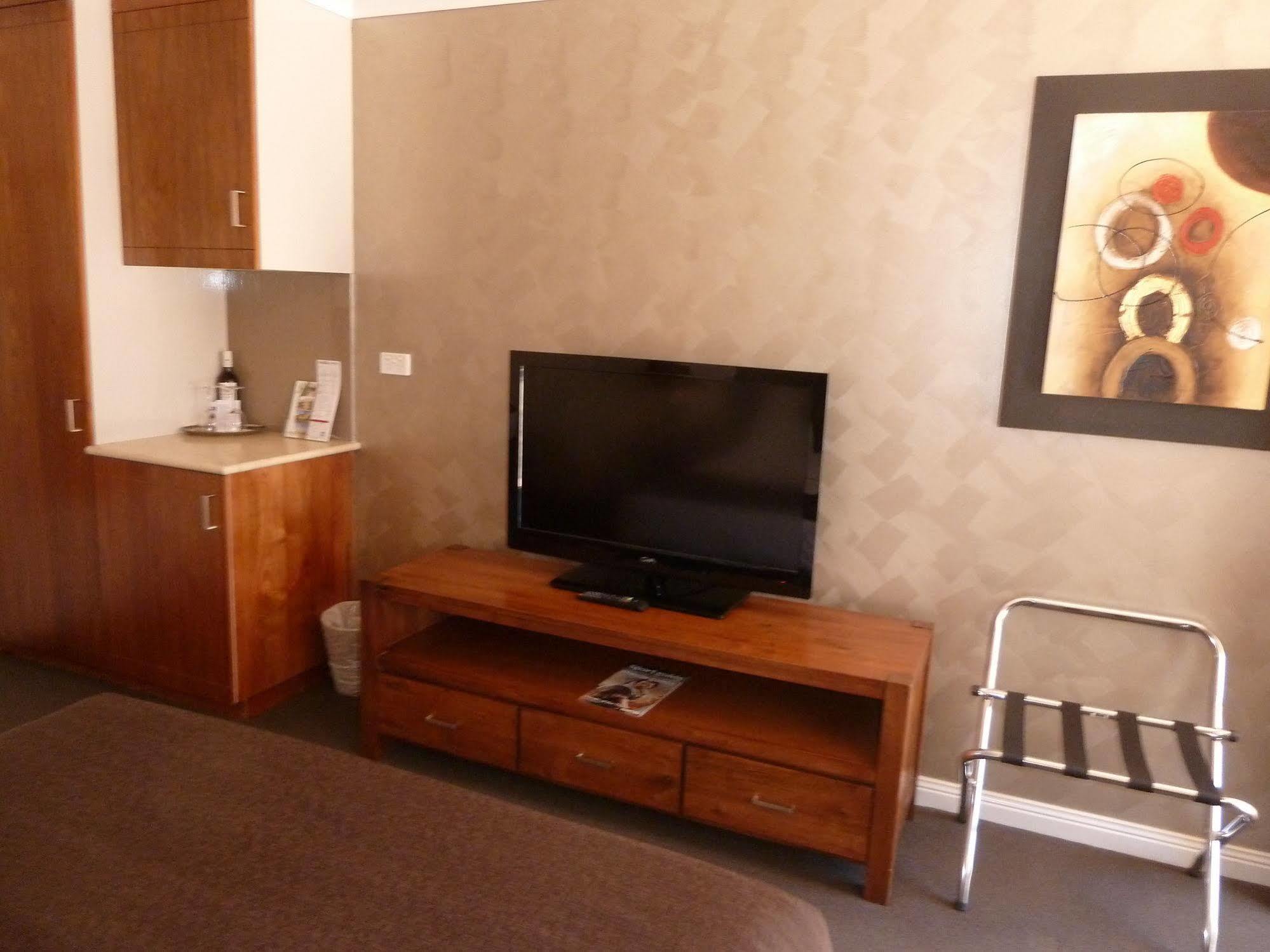 The Aston Motel Tamworth Esterno foto