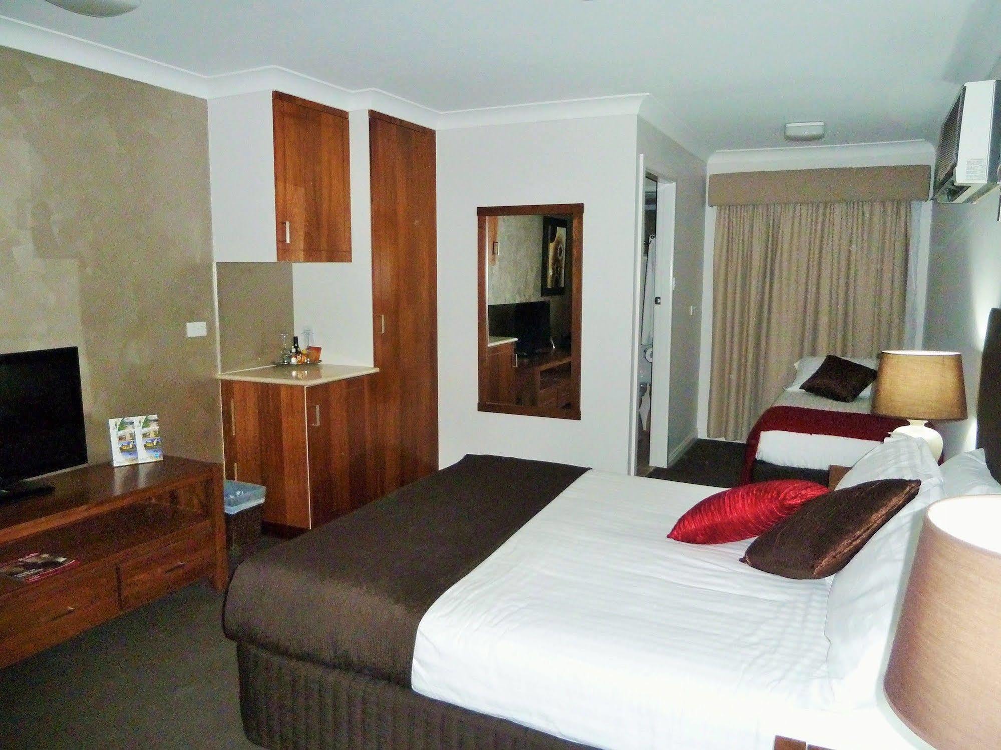 The Aston Motel Tamworth Esterno foto